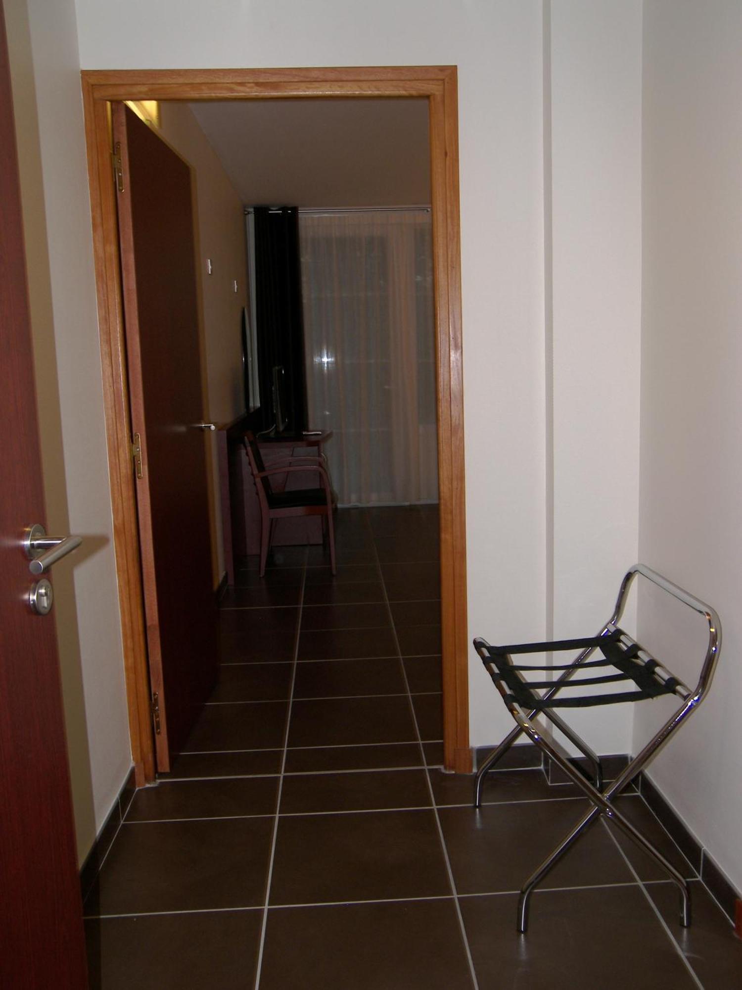 Hostellerie Del Matin Calme Montverdun Exterior foto
