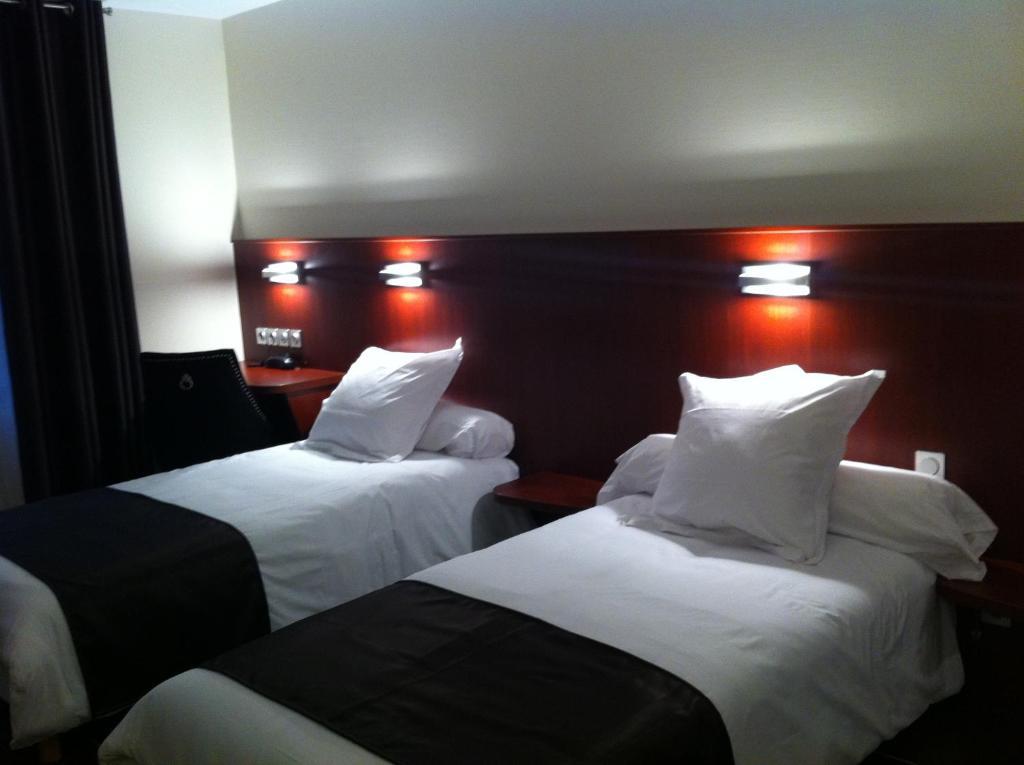 Hostellerie Del Matin Calme Montverdun Quarto foto